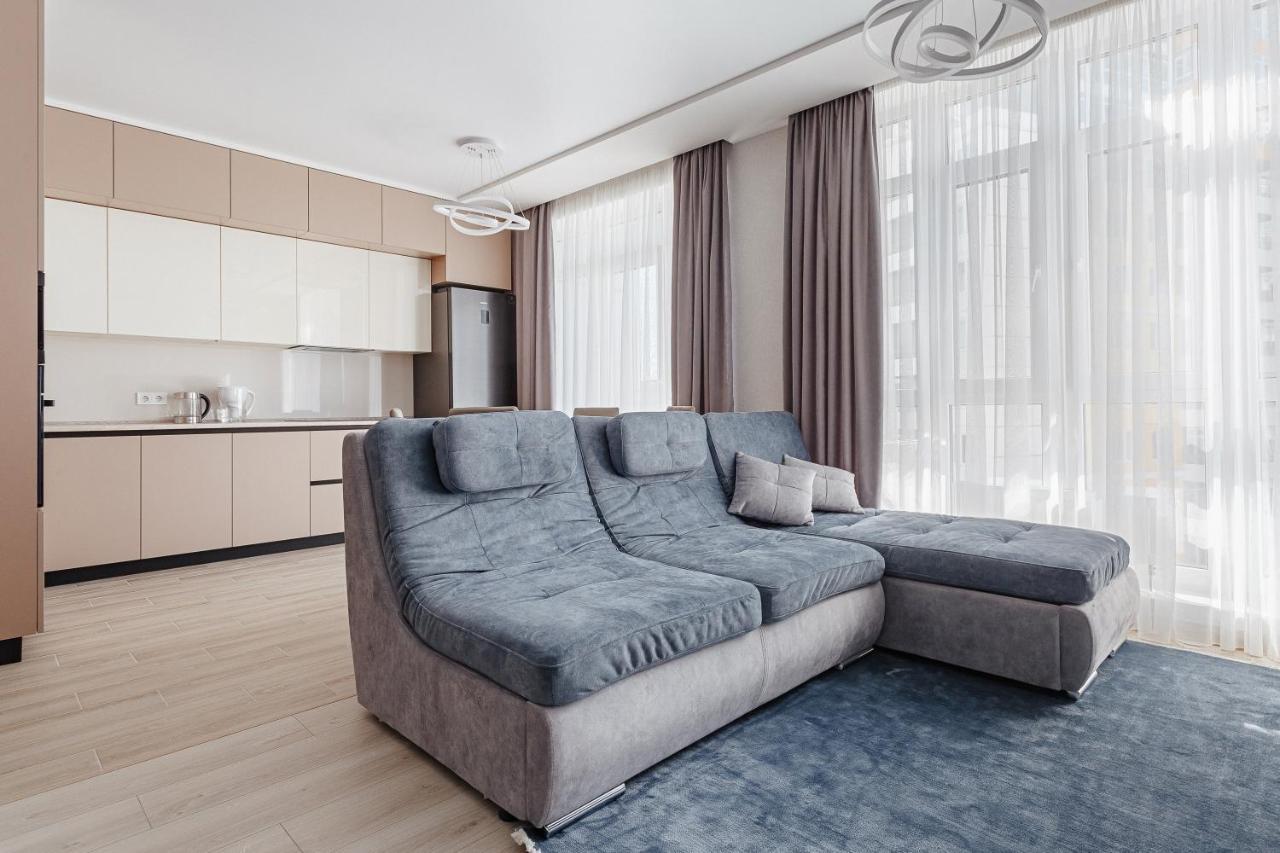Premium Four Seasons *
